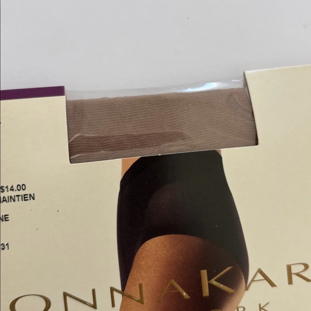Donna Karan Essential Collection Sheer Control Top Sheer Toe Nude Small OAO31‎